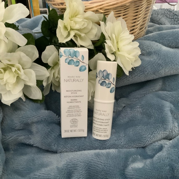 🥰Mary Kay Naturally® Moisturizing Stick NIB - Picture 5 of 5